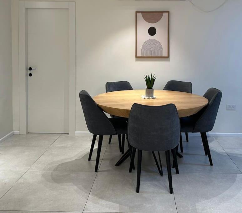 Family Apartment By Israpart Ramat Gan Eksteriør bilde